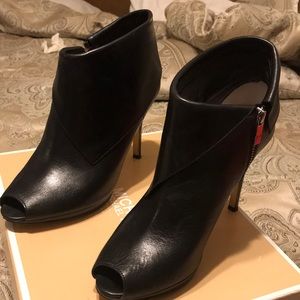 Michael Kors Kendra Open Toe shoes